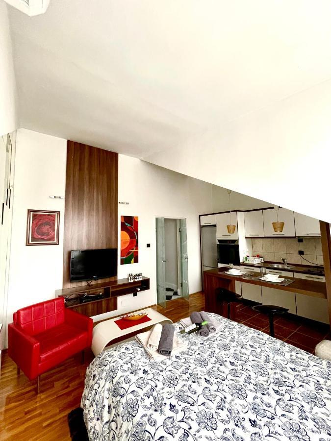 Triangle City Apartment 1 Белград Экстерьер фото